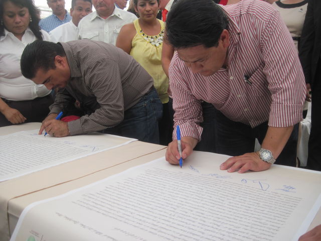 Firma de los limites territoriales.